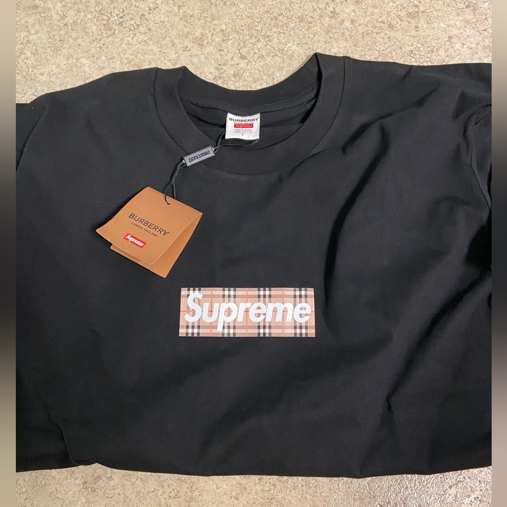 Supreme Burberry box logo